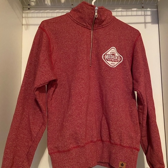 SOLD!!!! MUSKOKA BEAR WEAR SWEATER - Picture 1 of 2